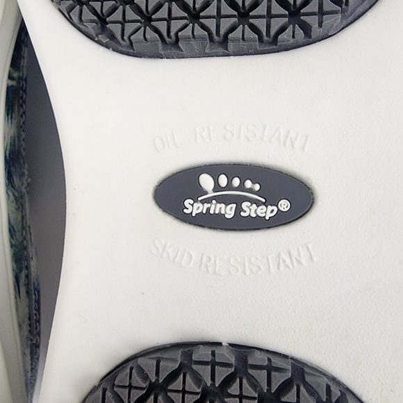 Spring Step Women's Slip-On Shoes Slip and Oil Resistant Multicolor 7 1/2 - Picture 9 of 10